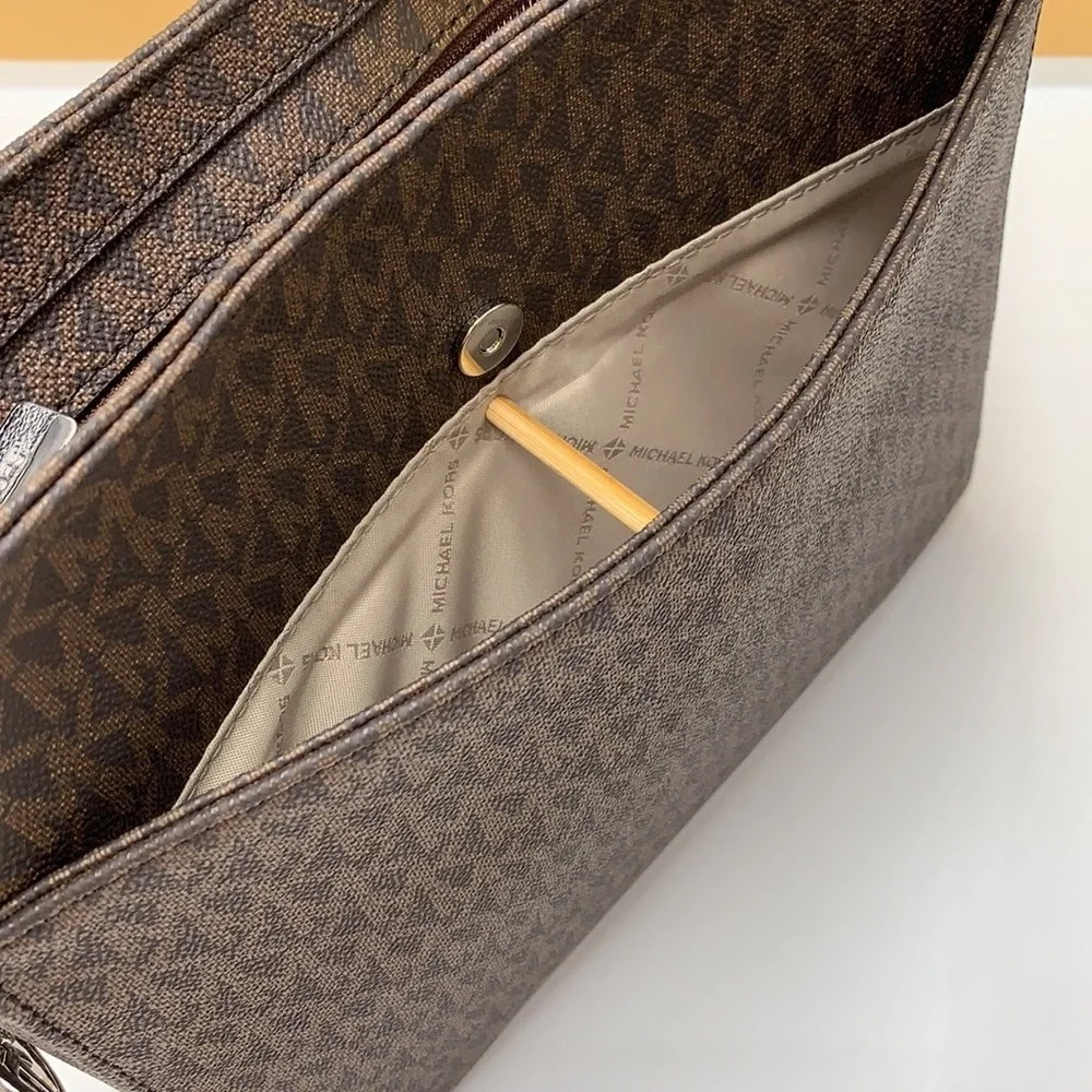 MICHAEL KORS Jet Set Travel Large Logo Messenger Bag BRIGHT RED/BROWN SIGNATURE